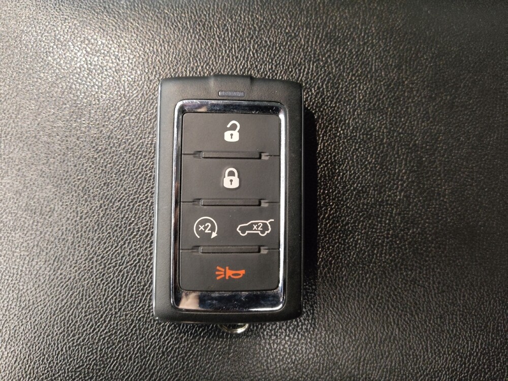 2022 Jeep Grand Cherokee L in St. Louis, MO 63125 - 18111143 32