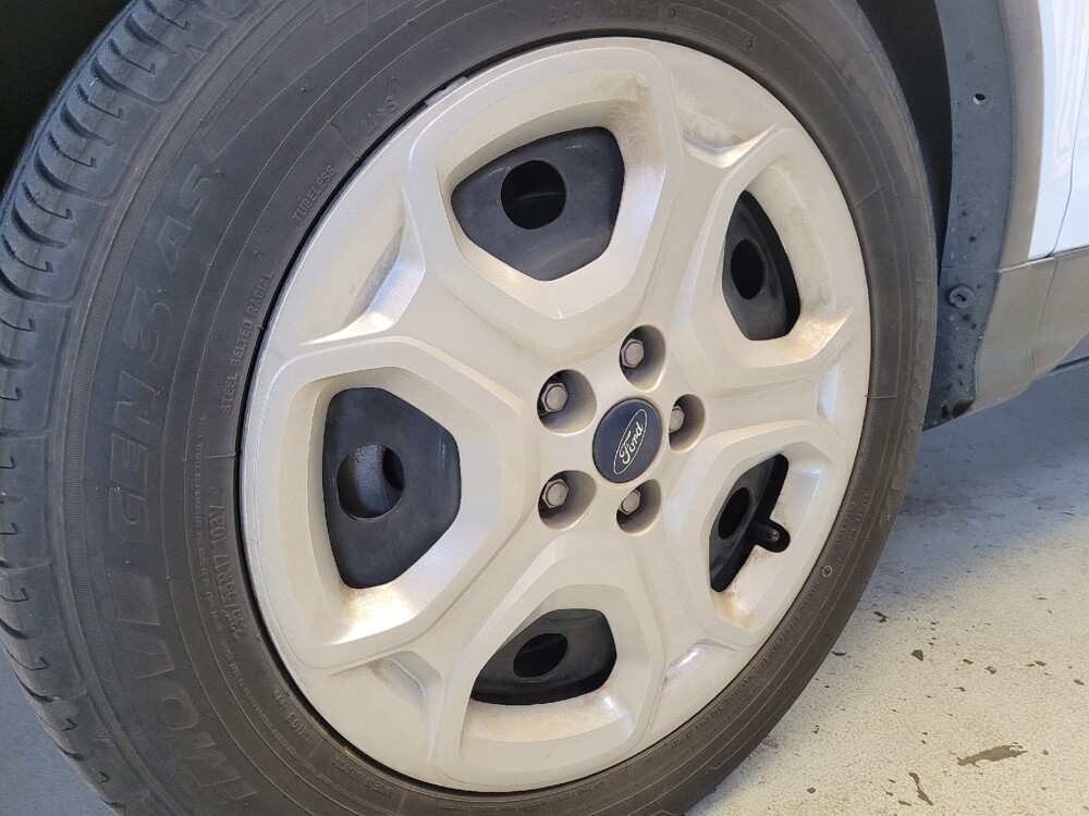 2017 Ford Escape in Torrance, CA 90504 - 18111156 31