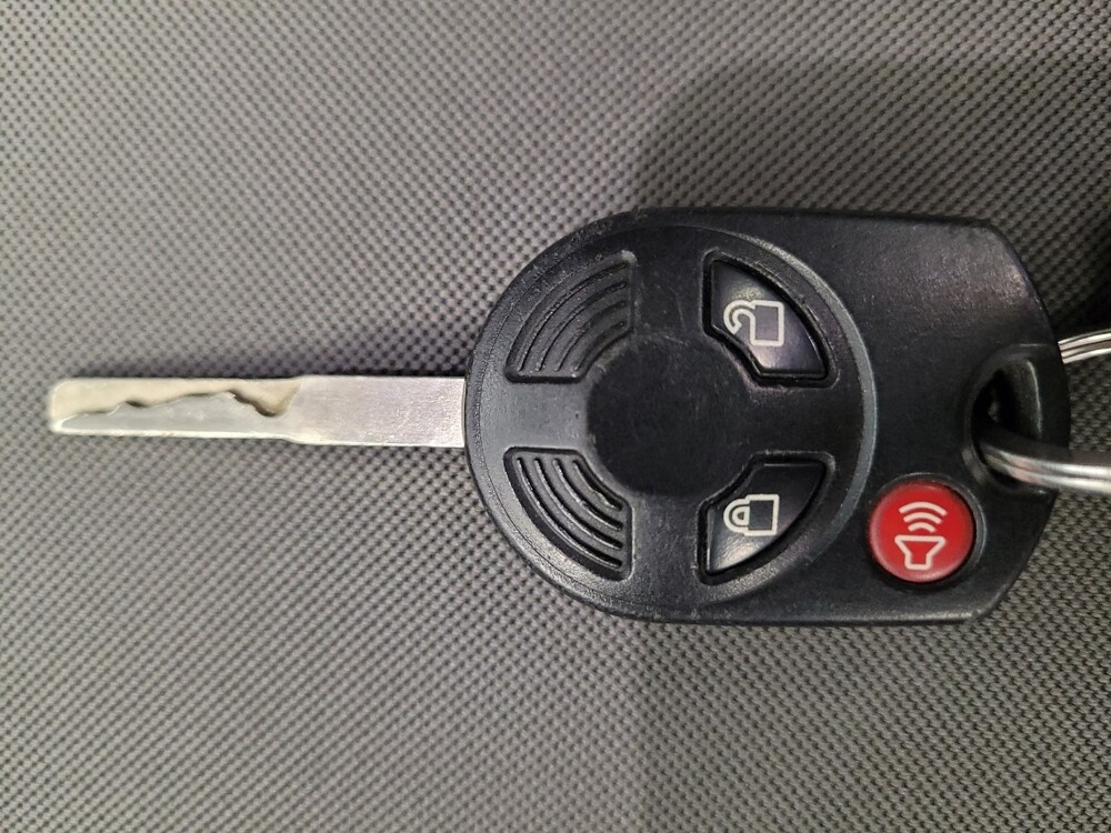 2017 Ford Escape in Torrance, CA 90504 - 18111156 32