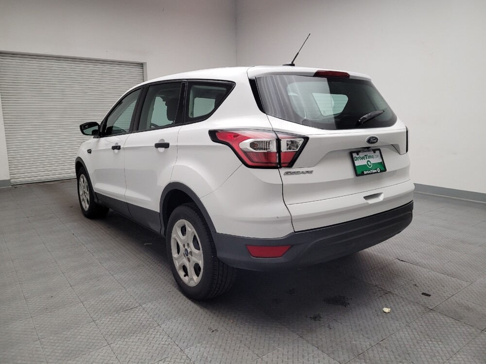 2017 Ford Escape in Torrance, CA 90504 - 18111156 5
