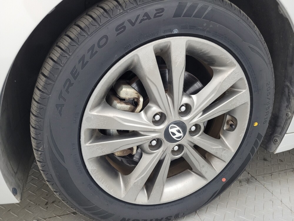 2018 Hyundai Elantra in Raleigh, NC 27604 - 18111162 31