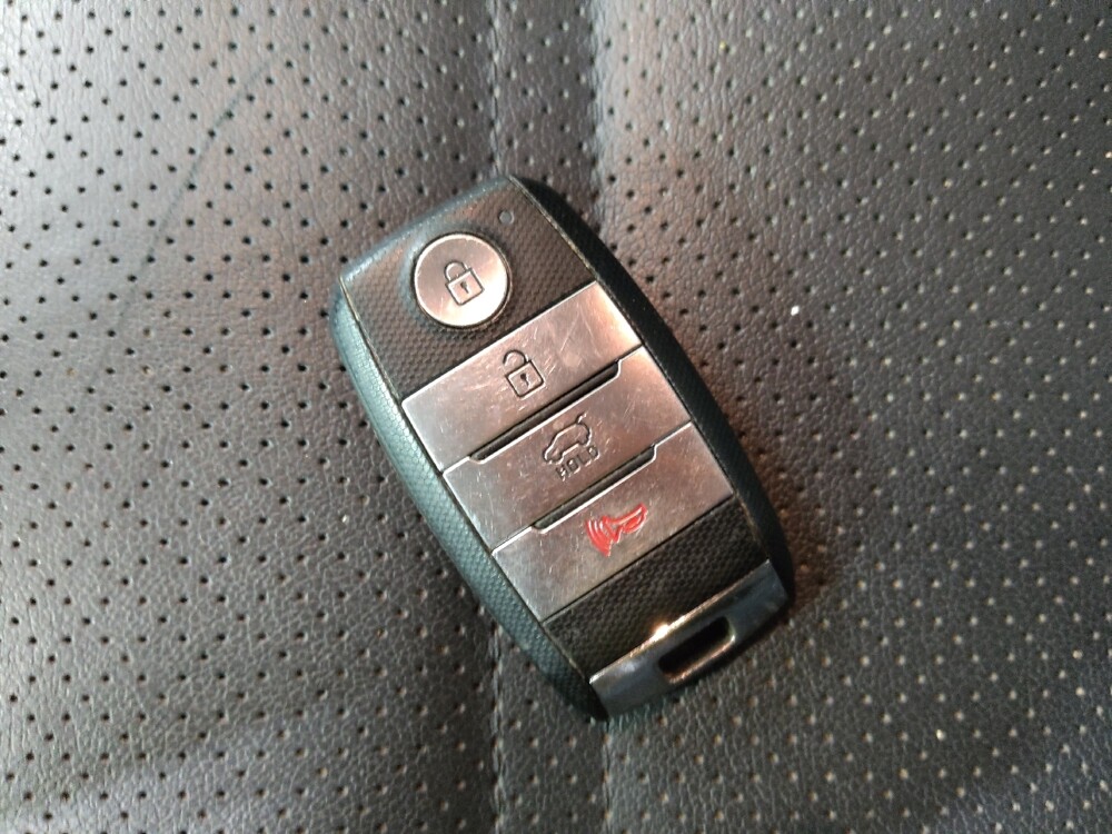 2017 Kia Sorento in Charlotte, NC 28213 - 18111163 32