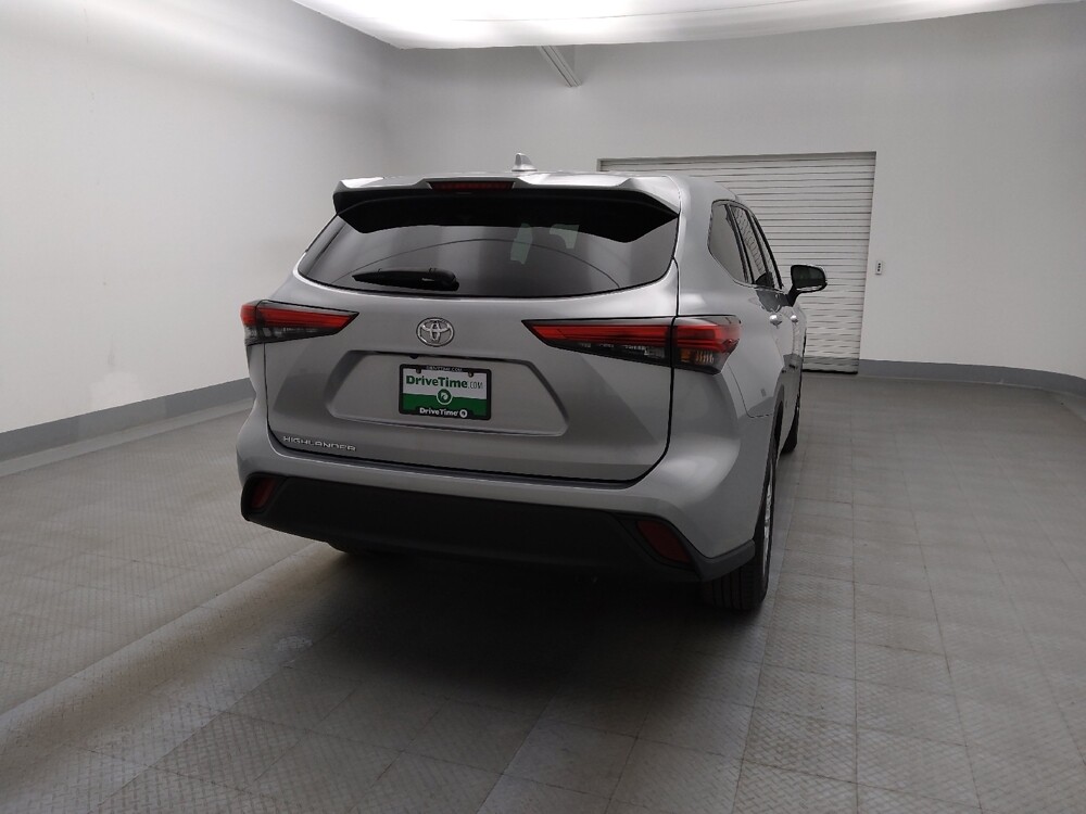 2021 Toyota Highlander in Colorado Springs, CO 80909 - 18111176 7