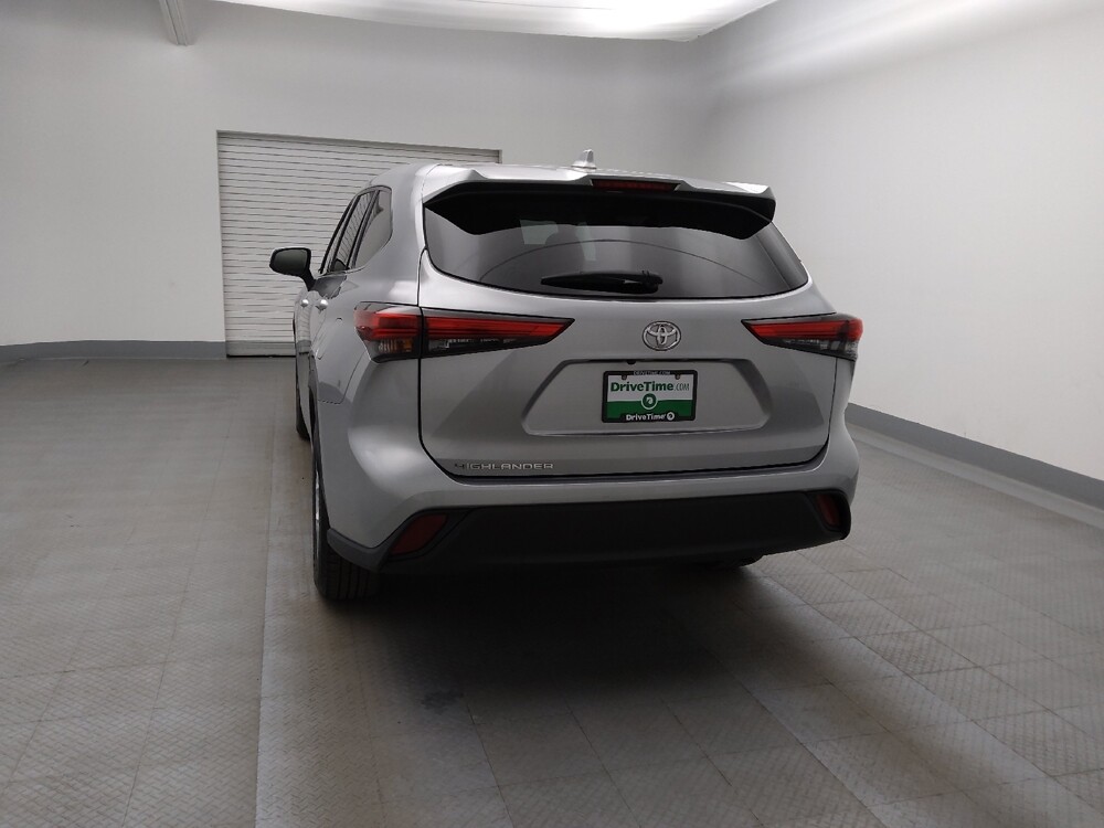 2021 Toyota Highlander in Colorado Springs, CO 80909 - 18111176 6