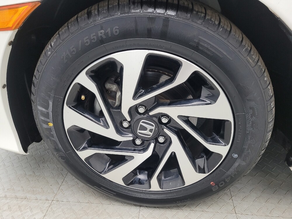 2016 Honda Civic in Midlothian, IL 60445 - 18111179 31