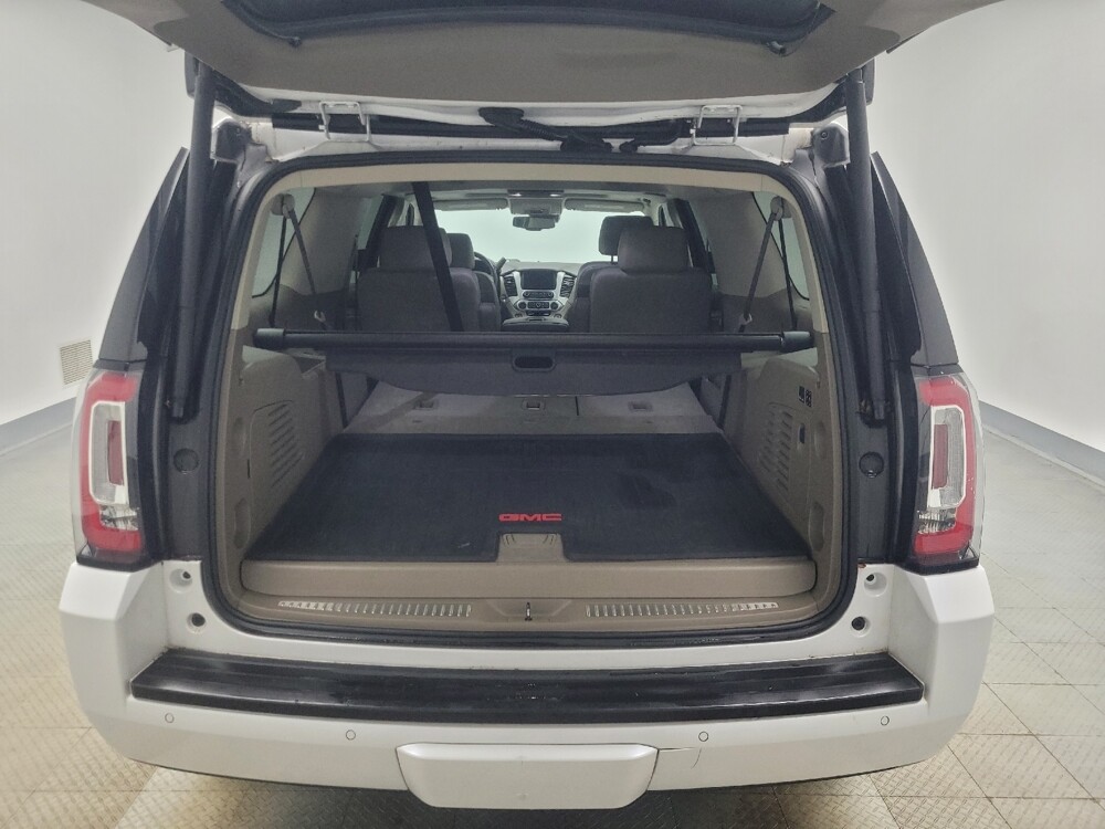 2020 GMC Yukon XL in Indianapolis, IN 46222 - 18111180 29