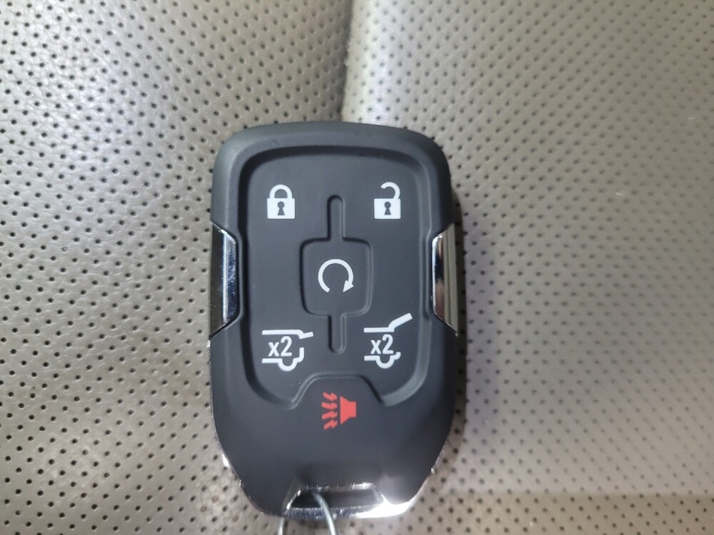 2020 GMC Yukon XL in Indianapolis, IN 46222 - 18111180 32