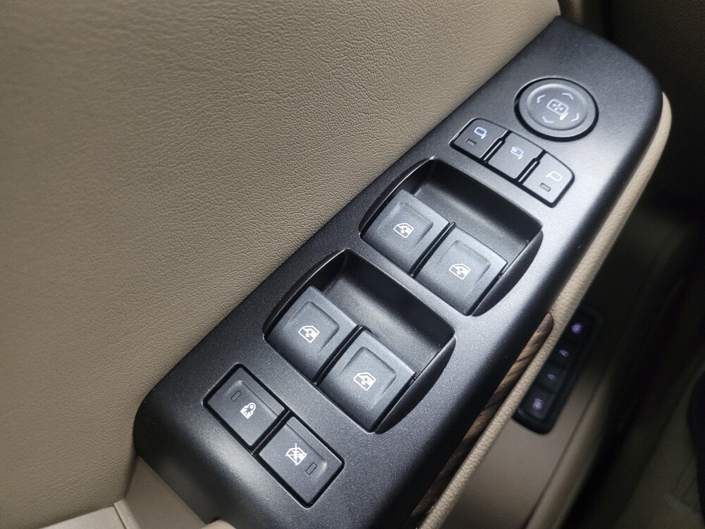 2020 GMC Yukon XL in Indianapolis, IN 46222 - 18111180 27