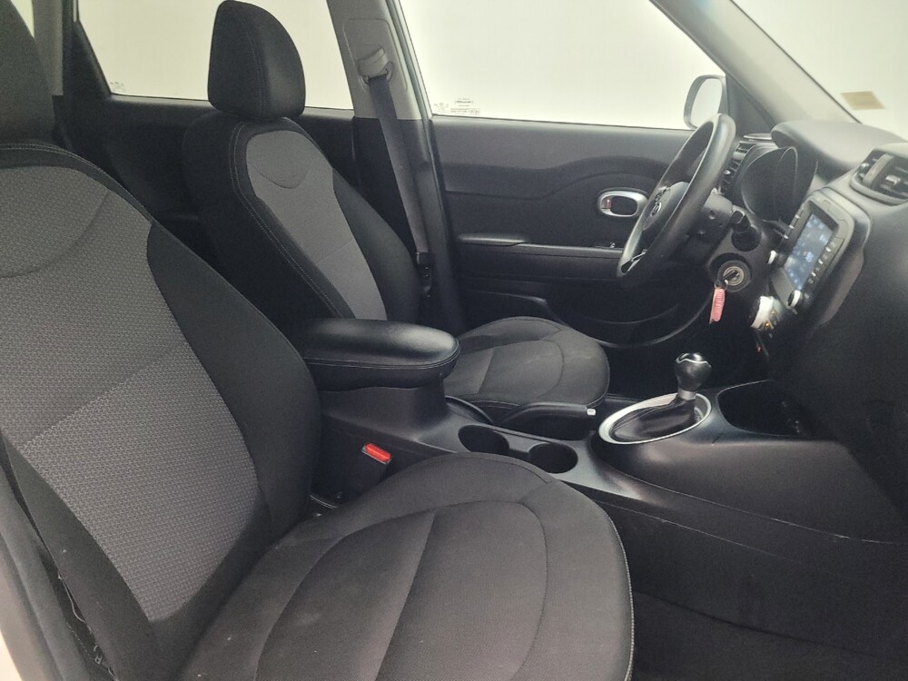 2019 Kia Soul in Conyers, GA 30094 - 18111182 21