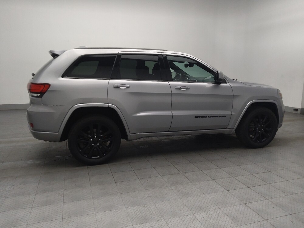 2018 Jeep Grand Cherokee in Union City, GA 30291 - 18111184 10