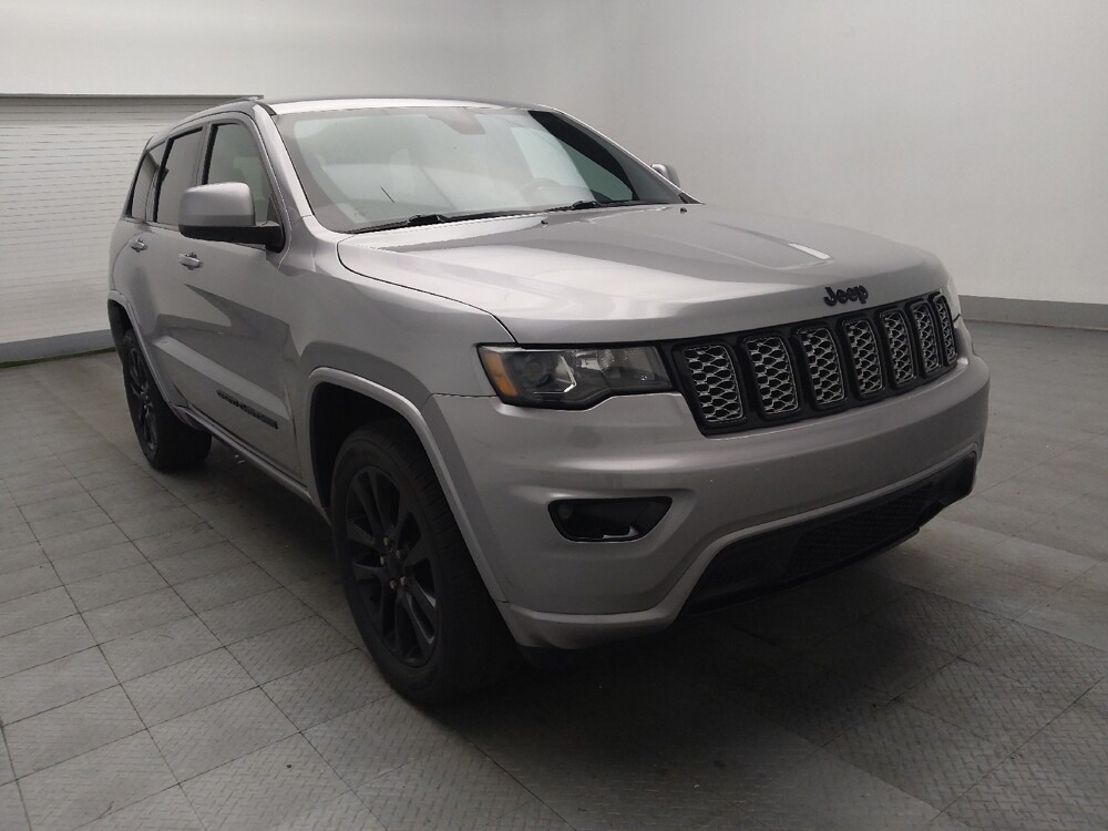 2018 Jeep Grand Cherokee in Union City, GA 30291 - 18111184 13