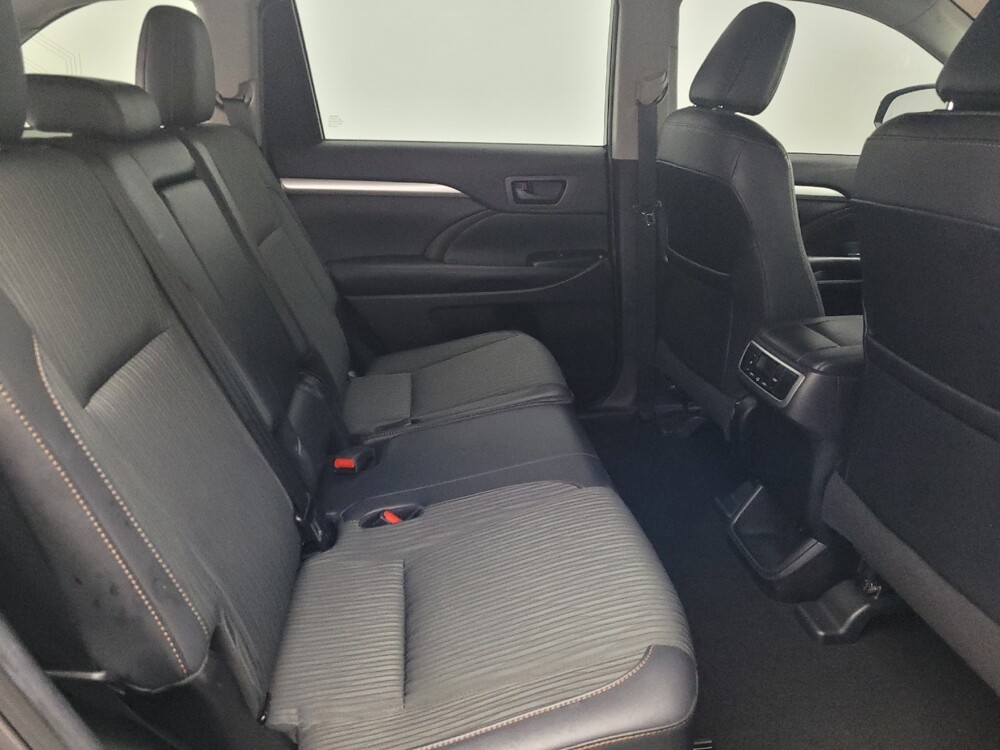 2019 Toyota Highlander in Pensacola, FL 32505 - 18111187 19