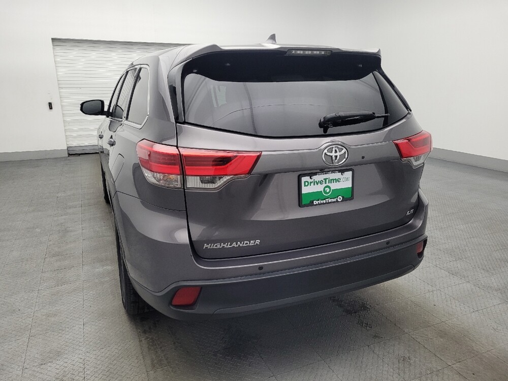 2019 Toyota Highlander in Pensacola, FL 32505 - 18111187 6