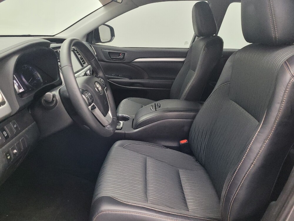 2019 Toyota Highlander in Pensacola, FL 32505 - 18111187 17