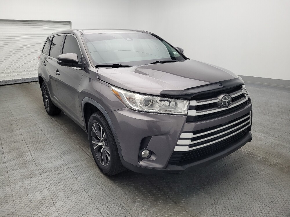 2019 Toyota Highlander in Pensacola, FL 32505 - 18111187 13