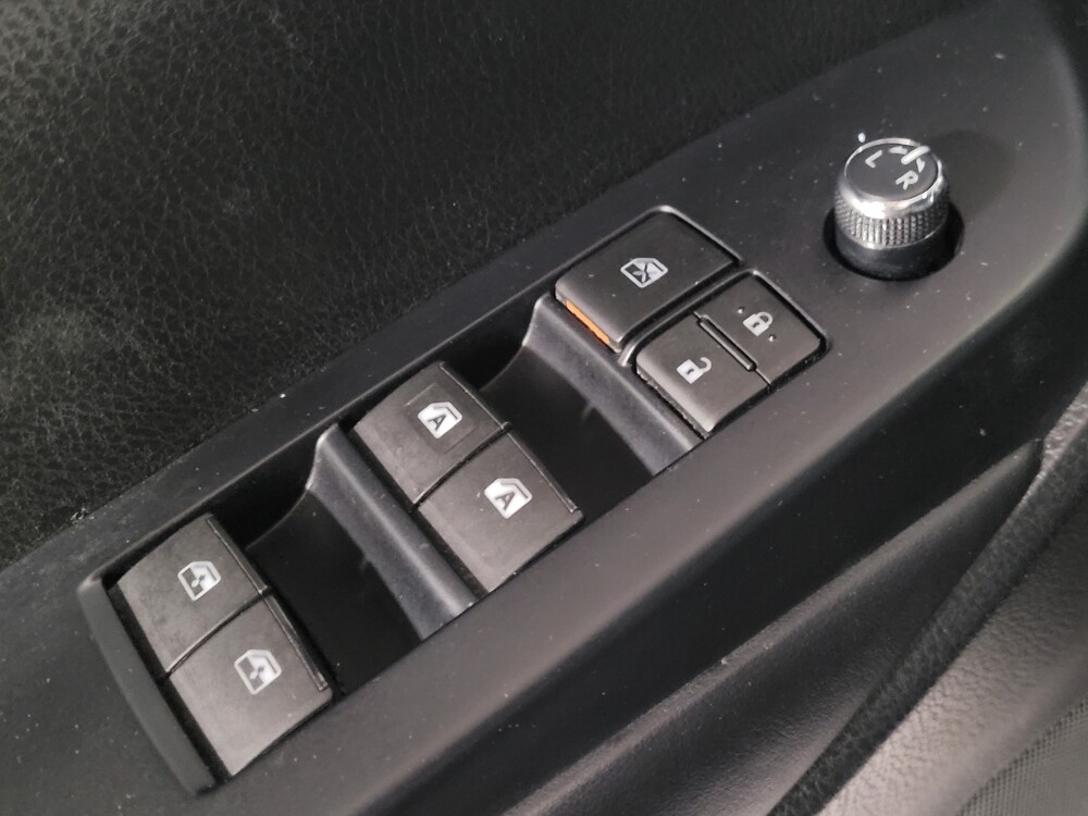 2019 Toyota Highlander in Pensacola, FL 32505 - 18111187 27