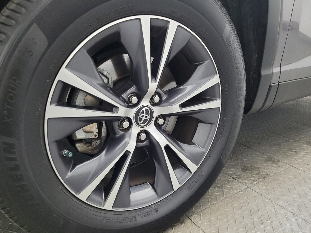 2019 Toyota Highlander in Pensacola, FL 32505 - 18111187 31