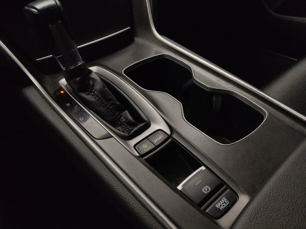 2020 Honda Accord in Gladstone, MO 64118 - 18111192 26