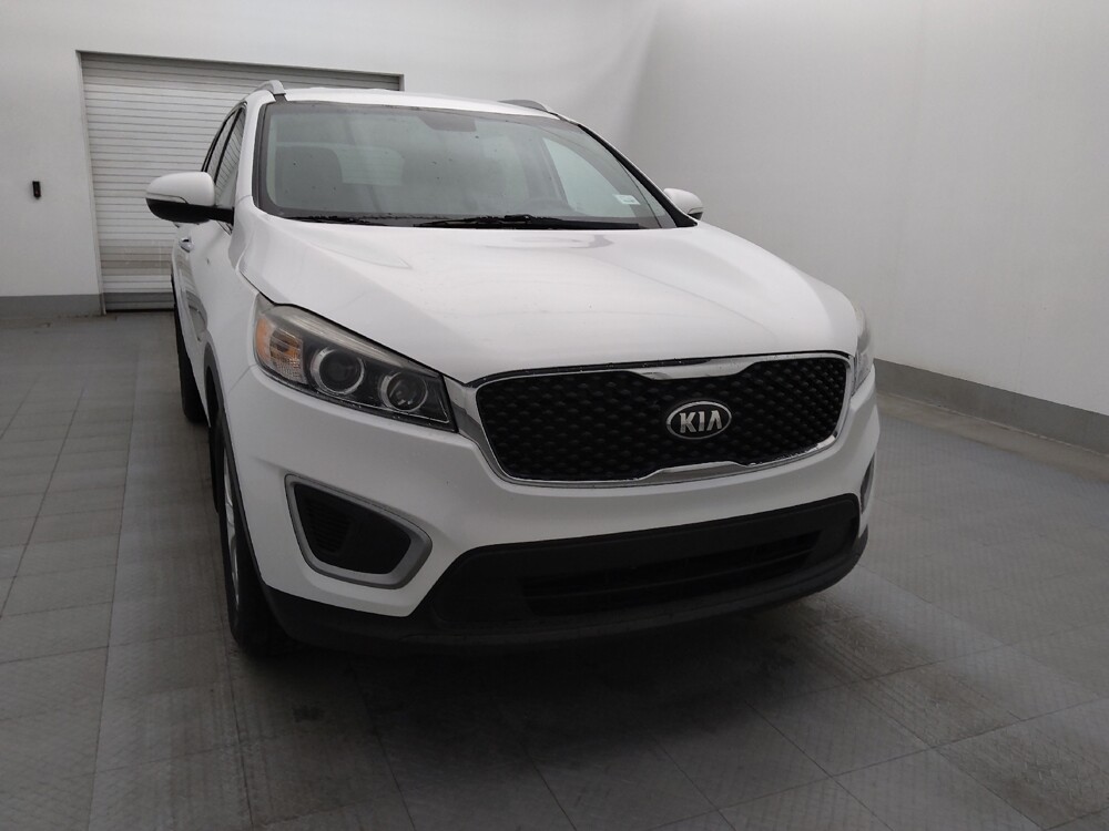 2017 Kia Sorento in Tampa, FL 33612 - 18111195 14