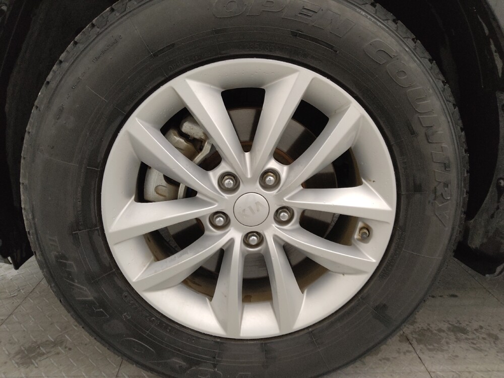 2017 Kia Sorento in Tampa, FL 33612 - 18111195 31