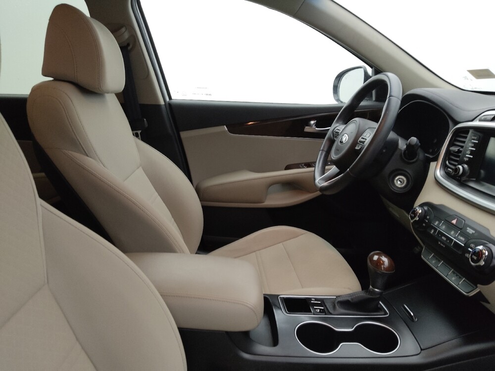 2017 Kia Sorento in Tampa, FL 33612 - 18111195 21
