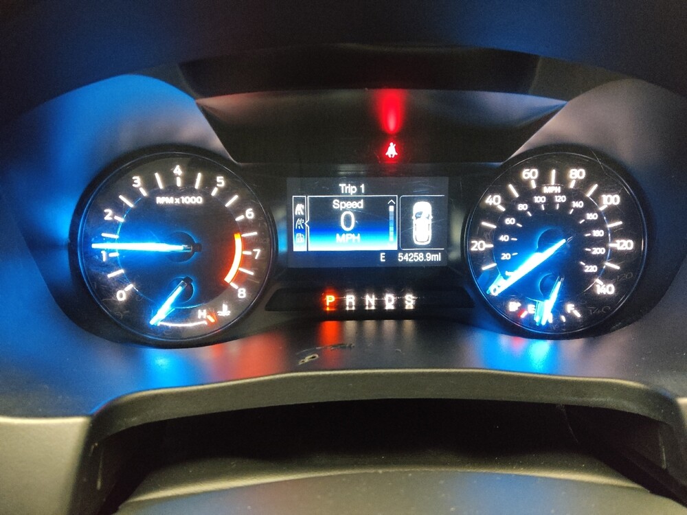 2018 Ford Explorer in Gladstone, MO 64118 - 18111200 23