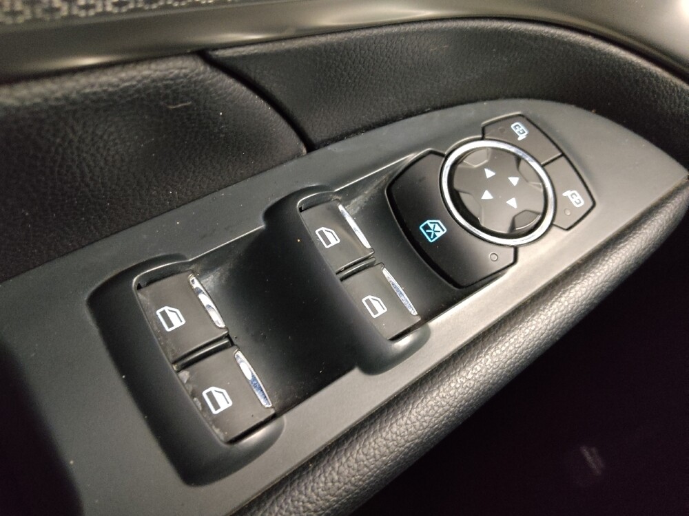 2018 Ford Explorer in Gladstone, MO 64118 - 18111200 27