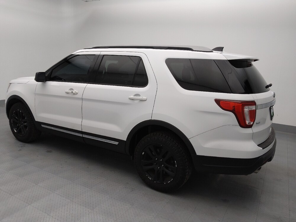 2018 Ford Explorer in Gladstone, MO 64118 - 18111200 3