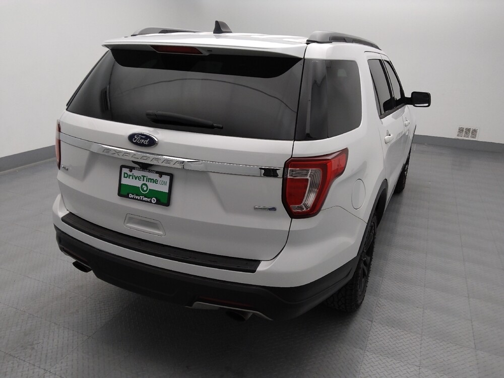 2018 Ford Explorer in Gladstone, MO 64118 - 18111200 7