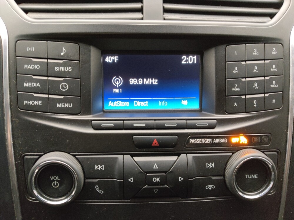 2018 Ford Explorer in Gladstone, MO 64118 - 18111200 25