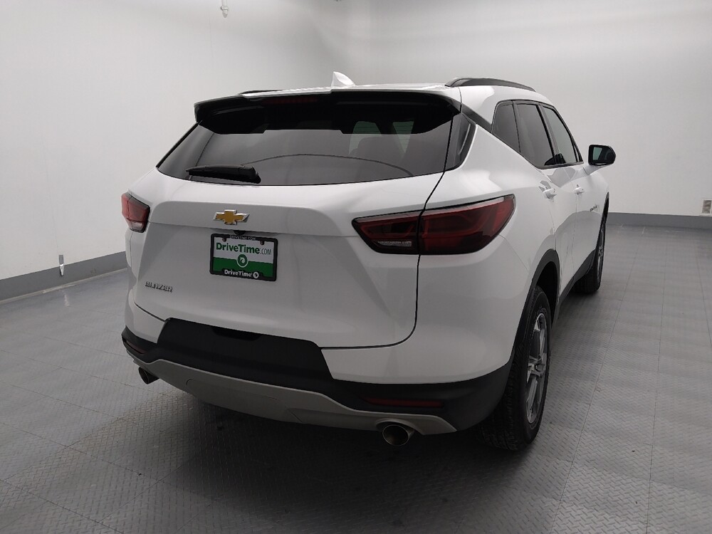 2024 Chevrolet Blazer in Wichita, KS 67207 - 18111202 7
