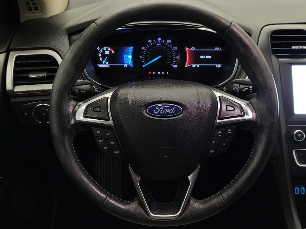 2020 Ford Fusion in Glendale, AZ 85301 - 18111203 22