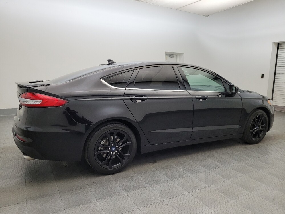 2020 Ford Fusion in Glendale, AZ 85301 - 18111203 10