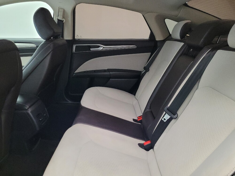 2020 Ford Fusion in Glendale, AZ 85301 - 18111203 18