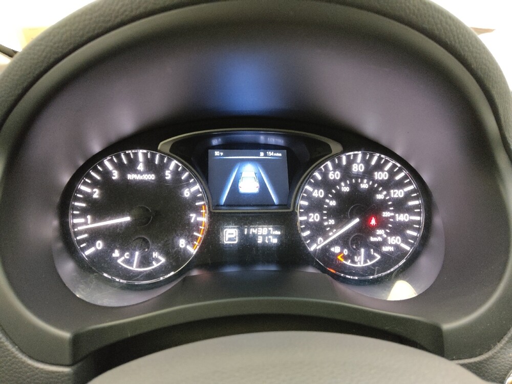 2015 Nissan Altima in Independence, MO 64055 - 18111204 23