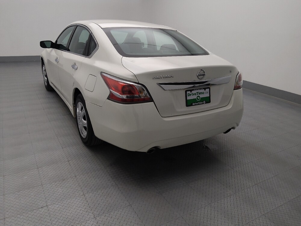 2015 Nissan Altima in Independence, MO 64055 - 18111204 6