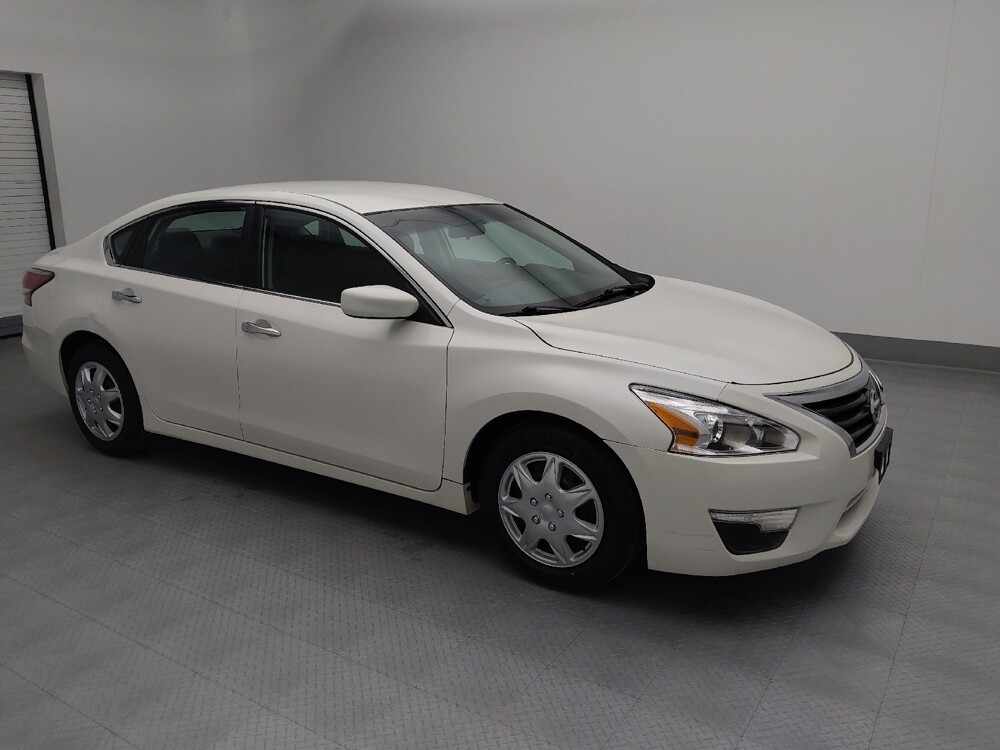2015 Nissan Altima in Independence, MO 64055 - 18111204 11