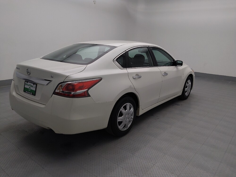 2015 Nissan Altima in Independence, MO 64055 - 18111204 9