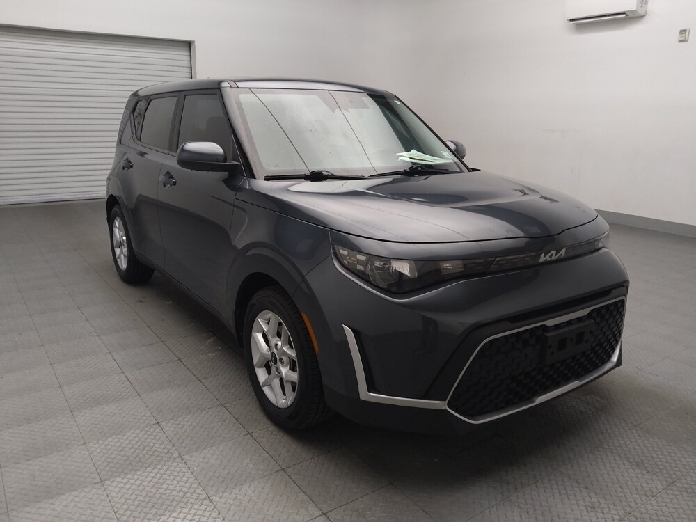 2023 Kia Soul in Fort Worth, TX 76116 - 18111207 13