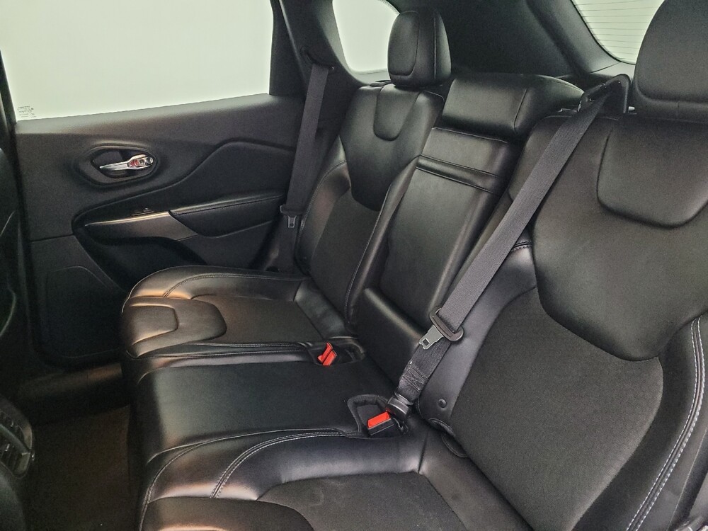 2019 Jeep Cherokee in Pensacola, FL 32505 - 18111213 18