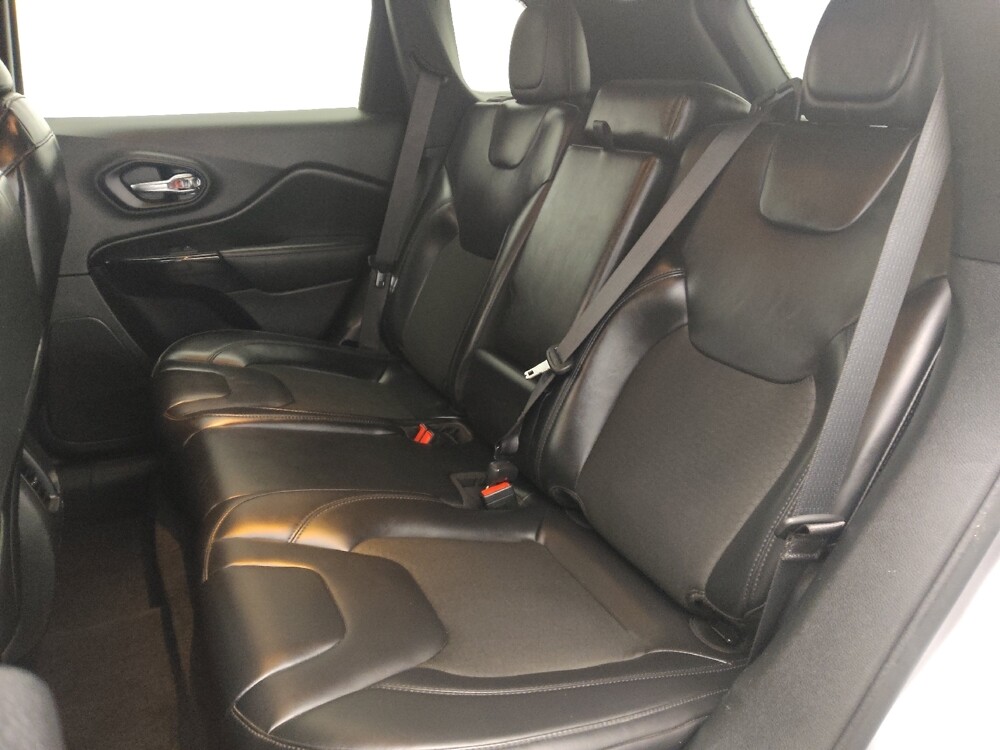 2020 Jeep Cherokee in Pensacola, FL 32505 - 18111215 18