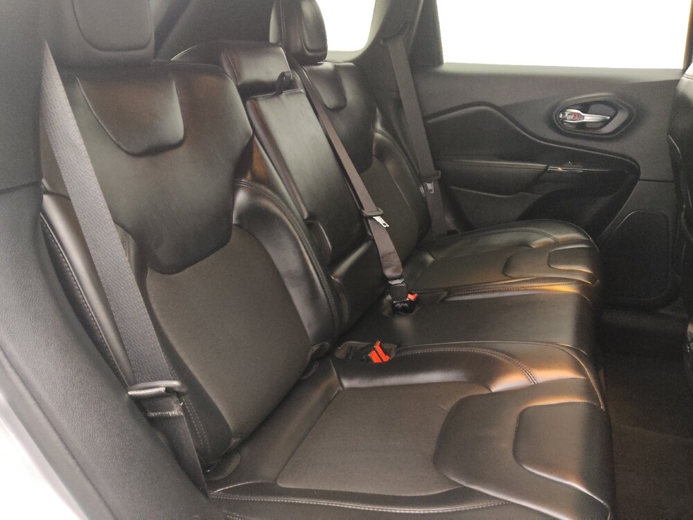 2020 Jeep Cherokee in Pensacola, FL 32505 - 18111215 19