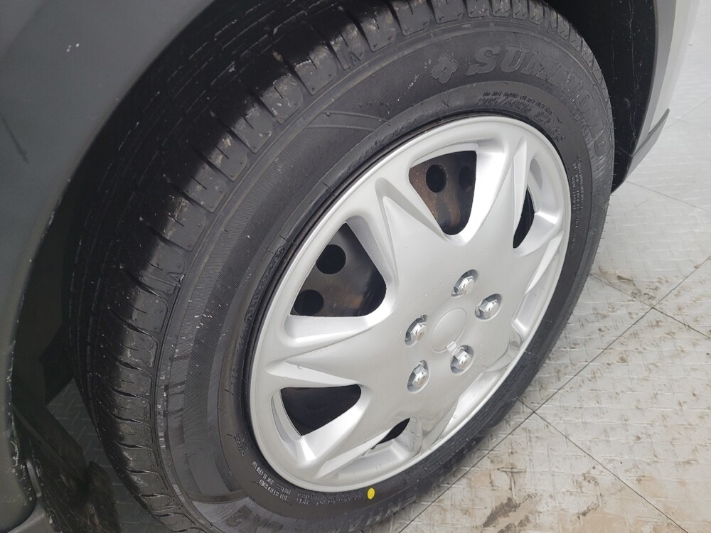 2018 Nissan Kicks in Miamisburg, OH 45342 - 18111219 31