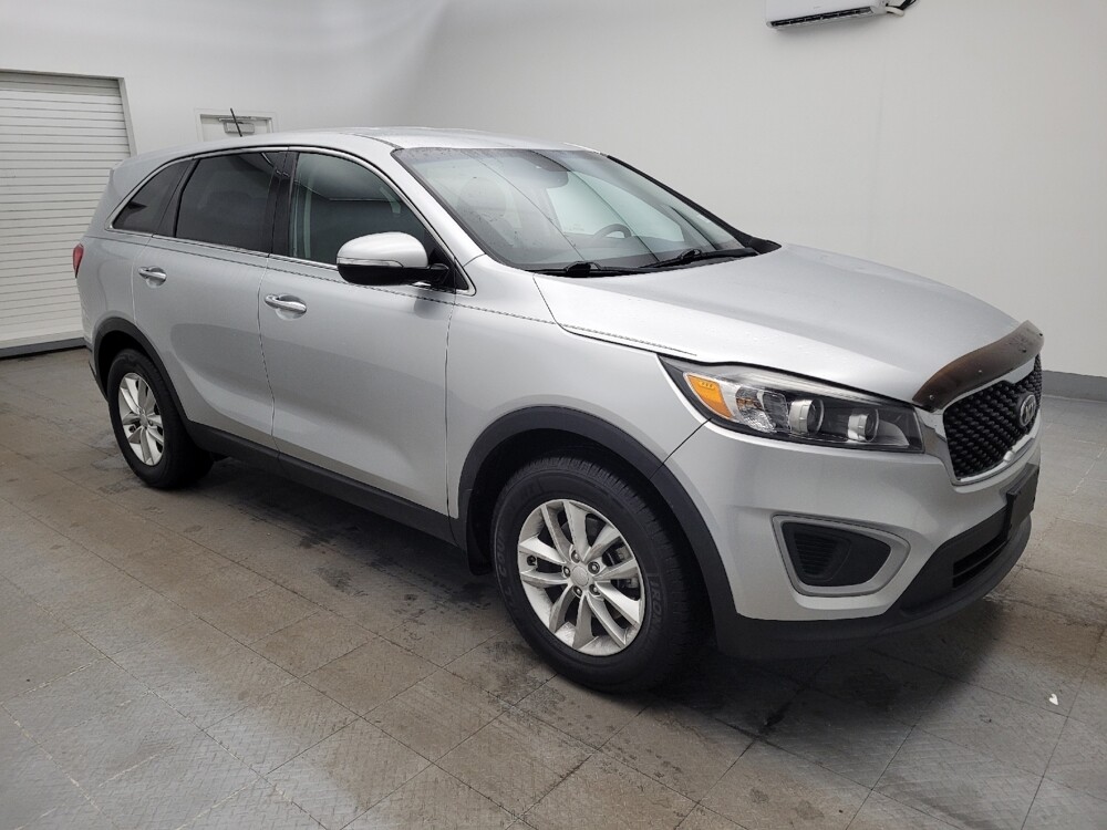 2018 Kia Sorento in Toledo, OH 43617 - 18111223 11