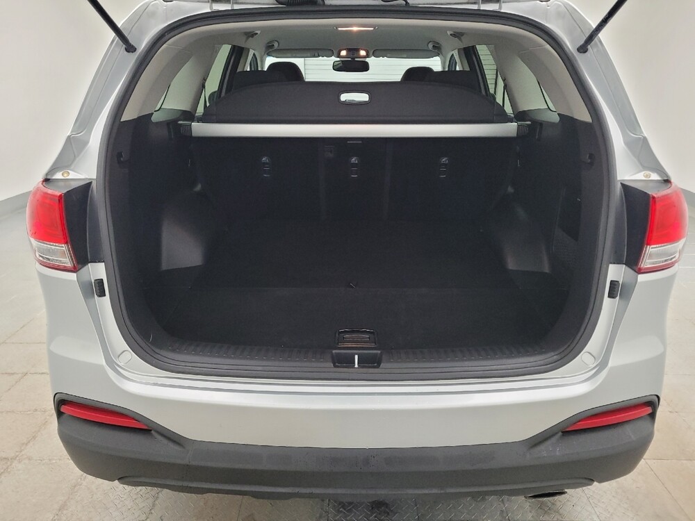 2018 Kia Sorento in Toledo, OH 43617 - 18111223 29