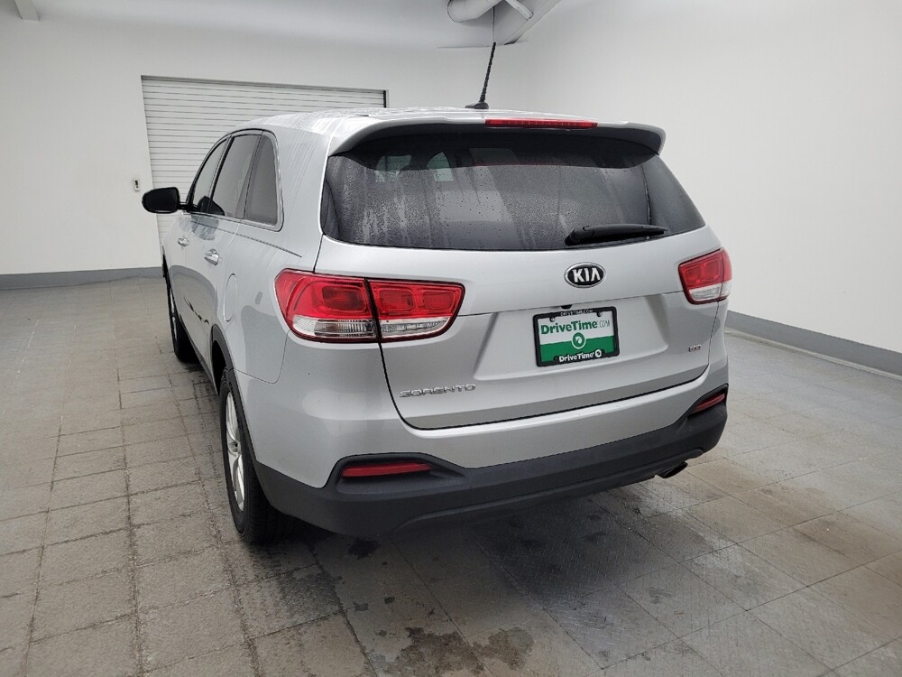 2018 Kia Sorento in Toledo, OH 43617 - 18111223 6