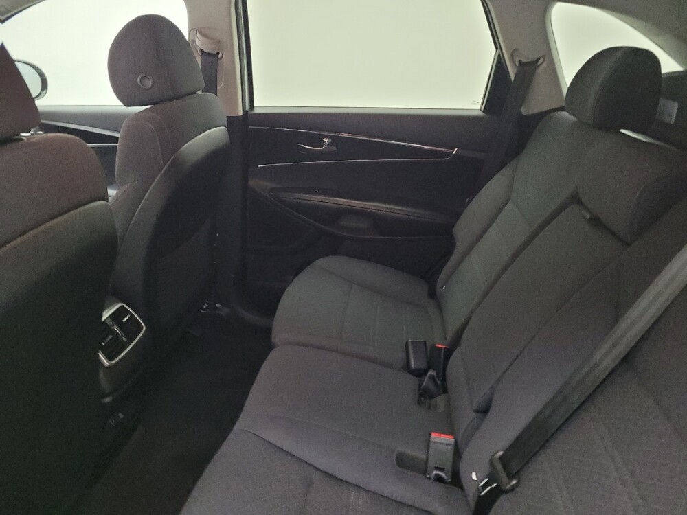 2018 Kia Sorento in Toledo, OH 43617 - 18111223 18