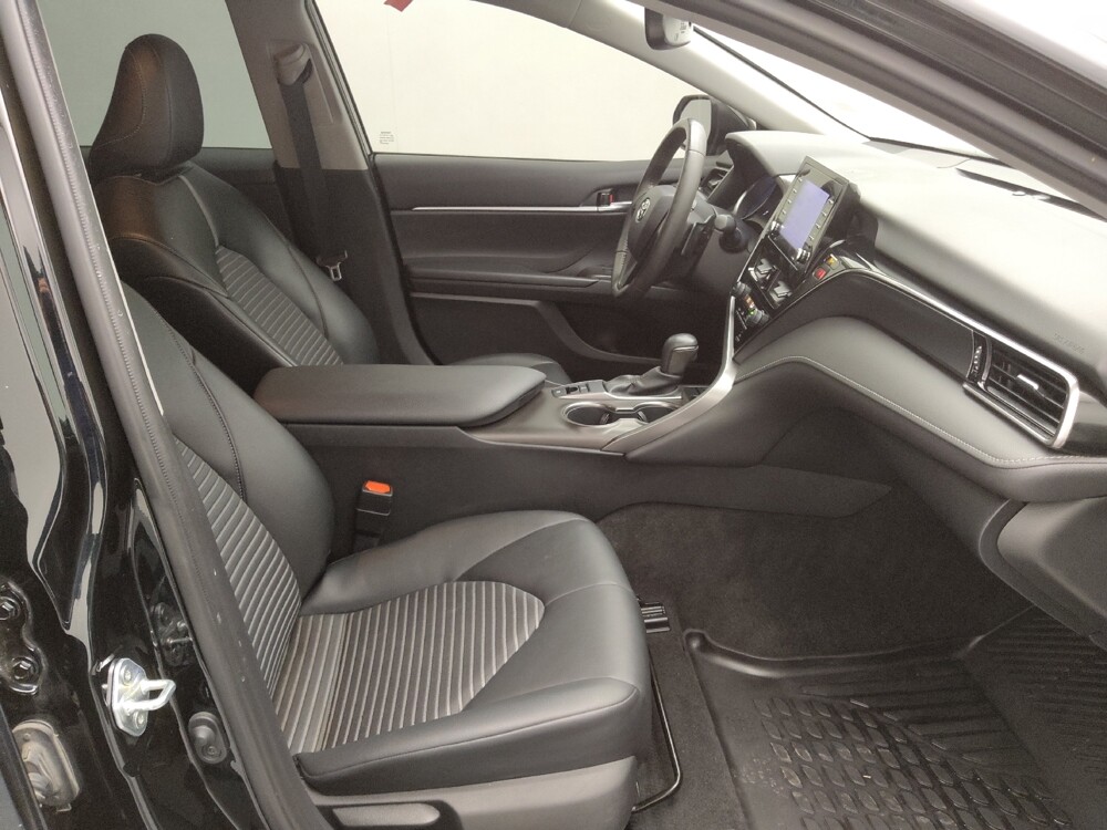 2021 Toyota Camry in St. Louis, MO 63136 - 18111225 21