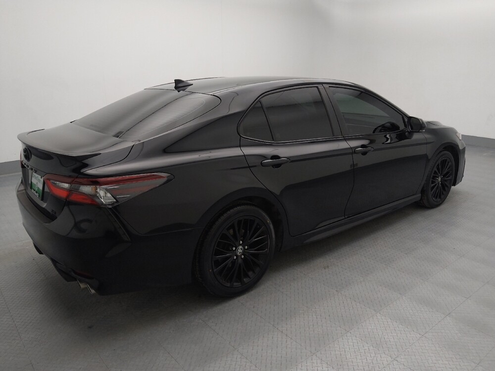 2021 Toyota Camry in St. Louis, MO 63136 - 18111225 10