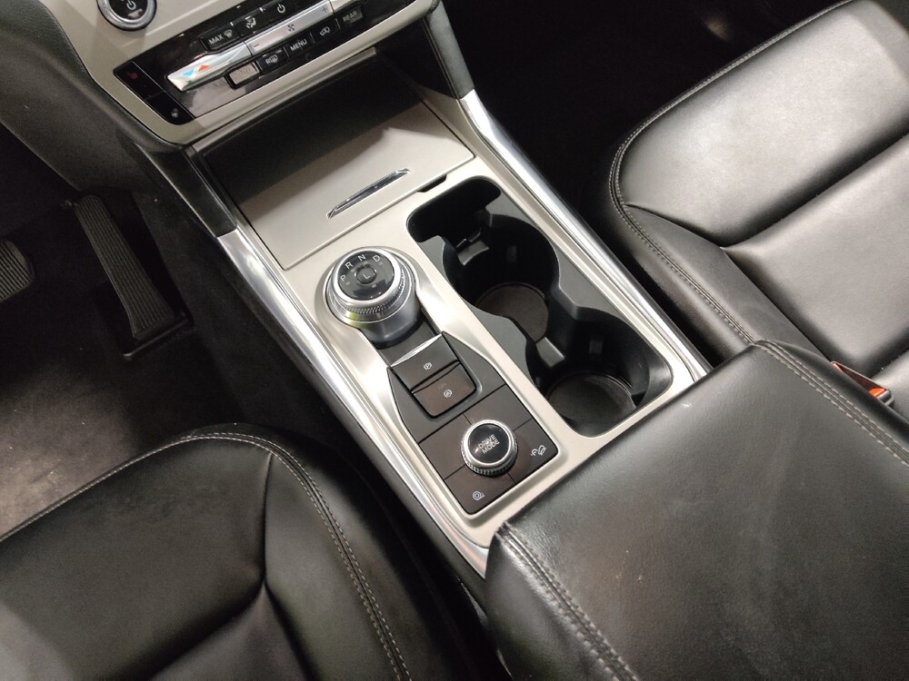 2022 Ford Explorer in Columbus, OH 43228 - 18111227 26